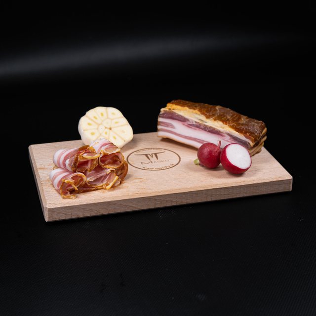 Slanina prerastená krájaná